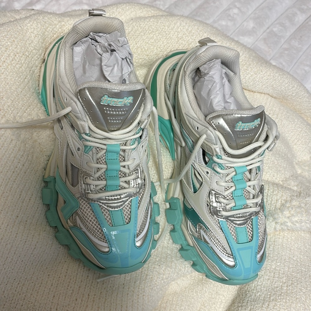 Size 38 Balenciaga sneakers